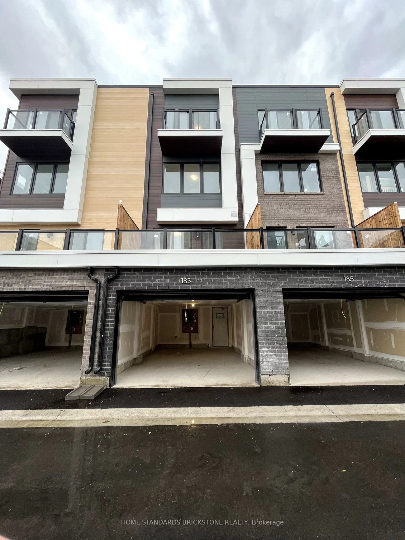 183, Downsview Park, Downsview-Roding-CFB, Toronto