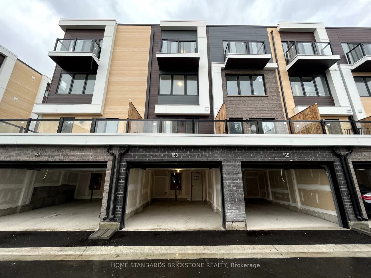 183, Downsview Park, Downsview-Roding-CFB, Toronto