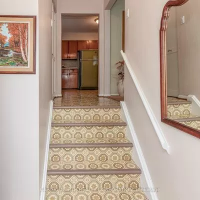 21, Cobb, Glenfield-Jane Heights, Toronto