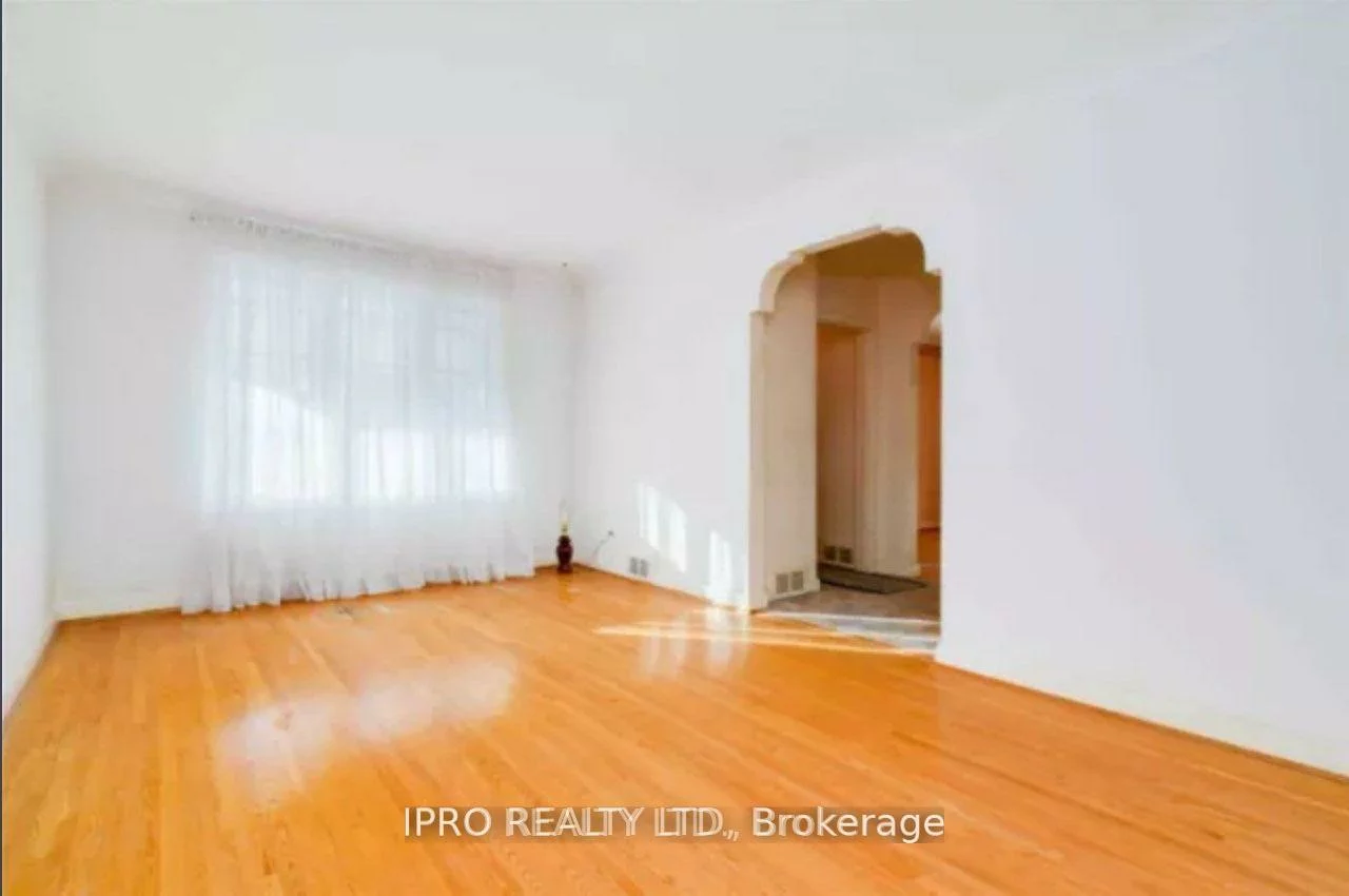 1205, Kipling, Princess-Rosethorn, Toronto