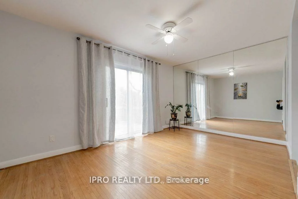 1205, Kipling, Princess-Rosethorn, Toronto
