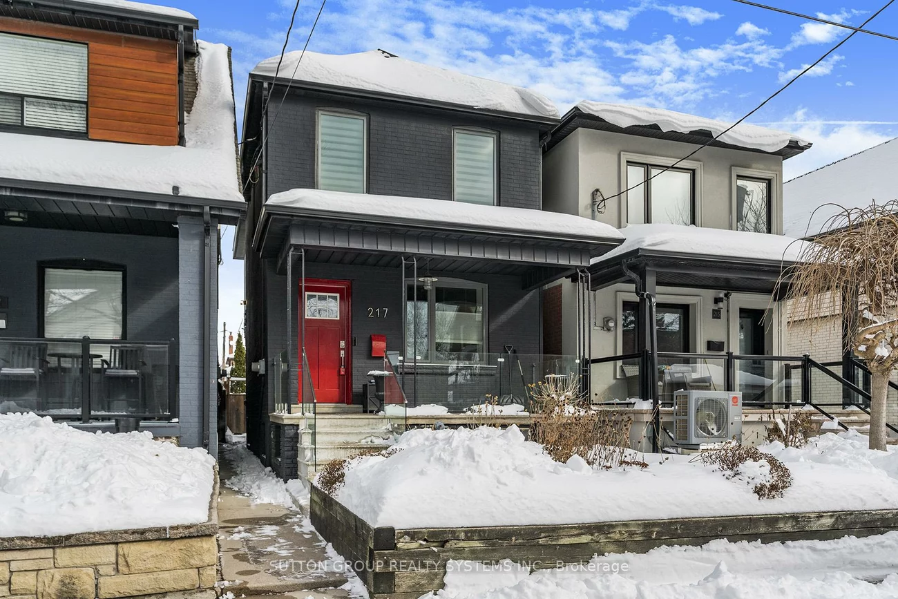 217, Earlscourt, Corso Italia-Davenport, Toronto