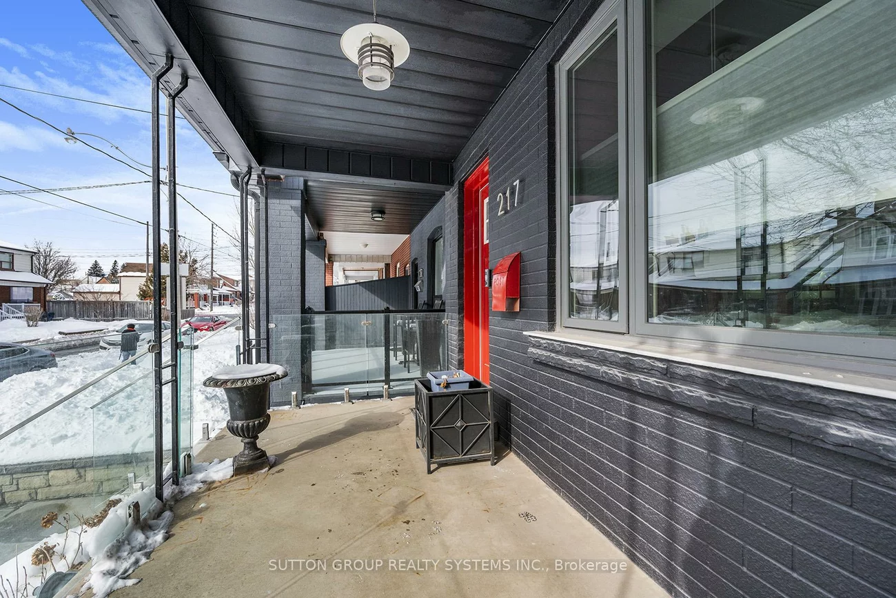 217, Earlscourt, Corso Italia-Davenport, Toronto