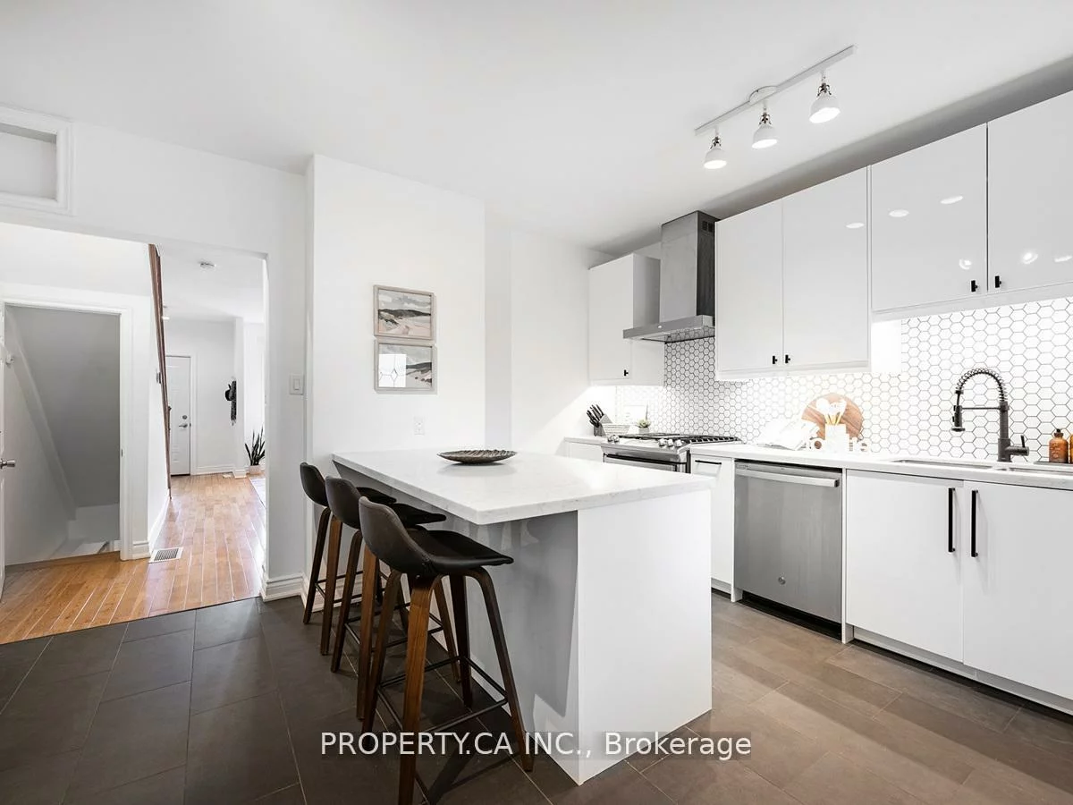 29, Gilbert, Corso Italia-Davenport, Toronto