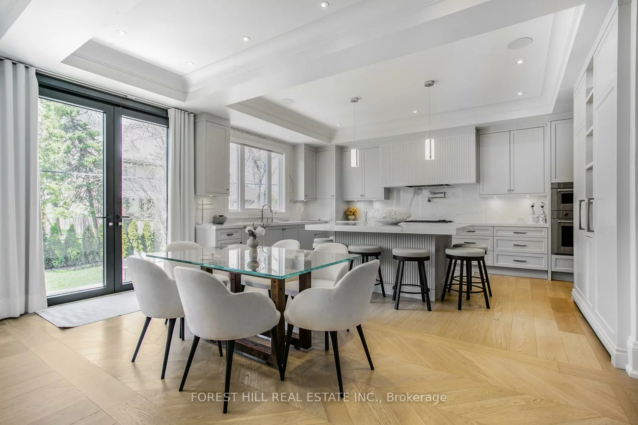 84, Botfield, Islington-City Centre West, Toronto
