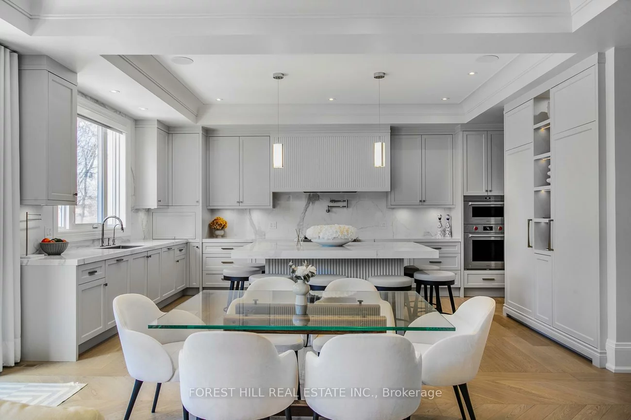 84, Botfield, Islington-City Centre West, Toronto