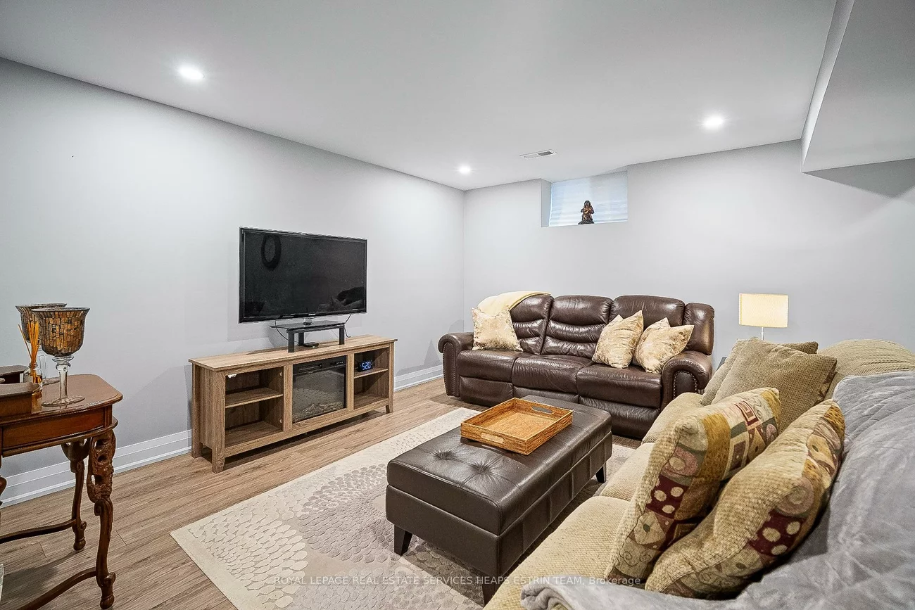 7, Forest Path, Thistletown-Beaumonde Heights, Toronto