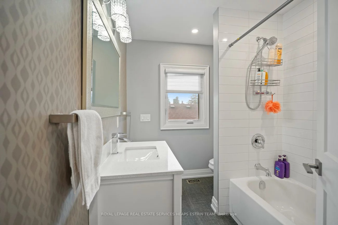 7, Forest Path, Thistletown-Beaumonde Heights, Toronto