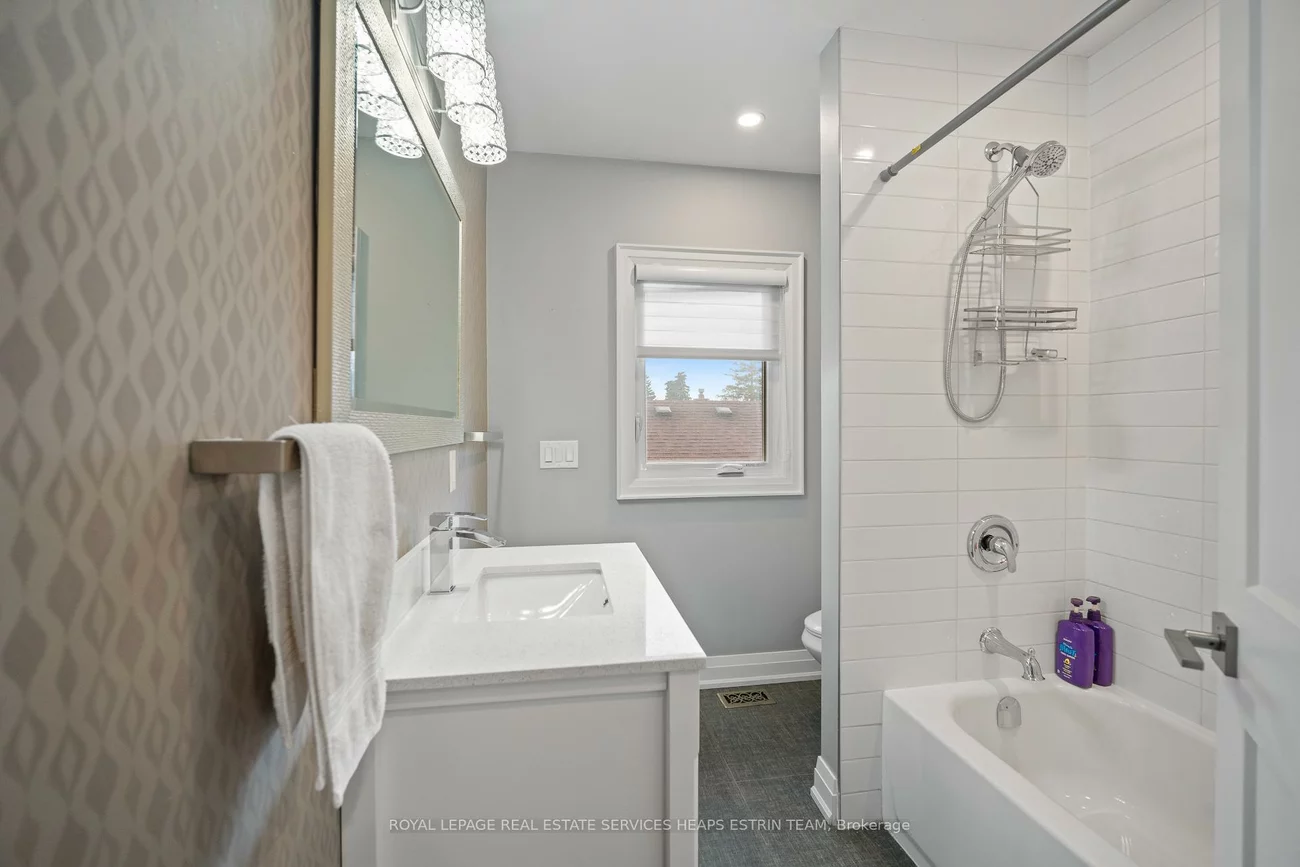 7, Forest Path, Thistletown-Beaumonde Heights, Toronto