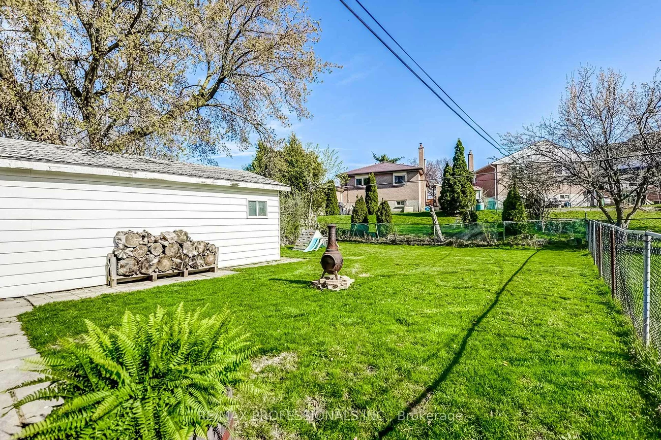 19, Wellesworth, Eringate-Centennial-West Deane, Toronto