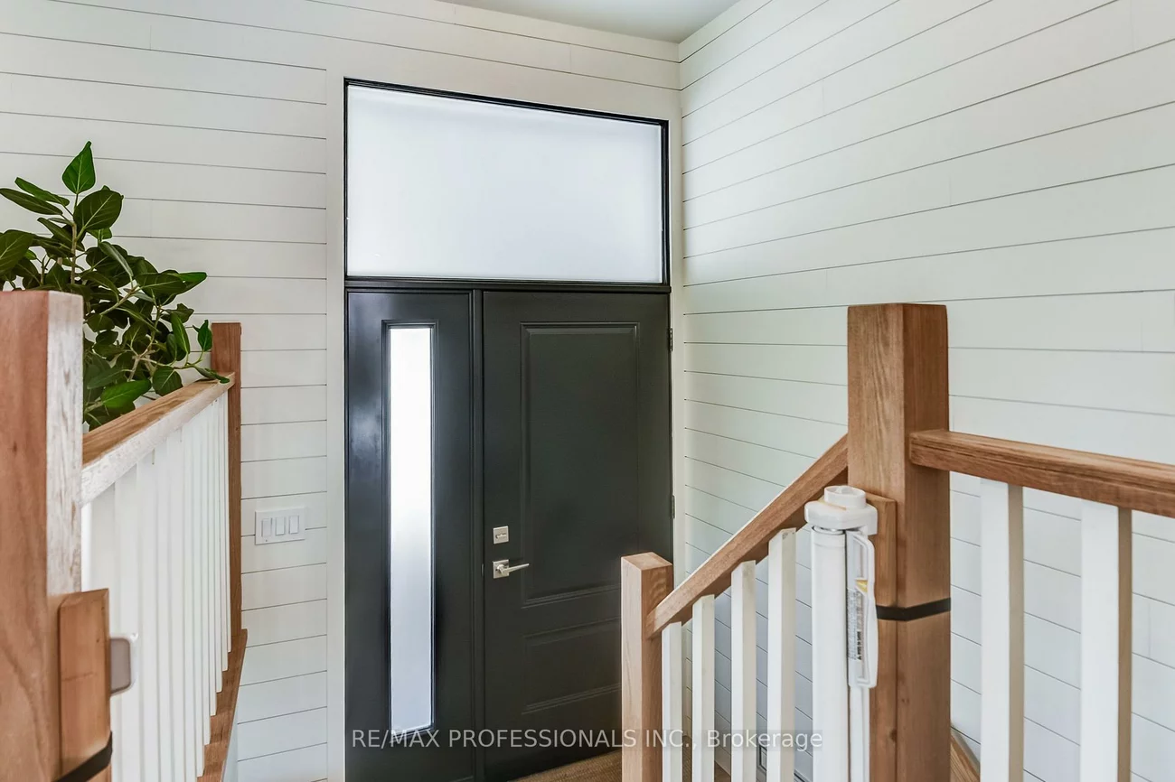 19, Wellesworth, Eringate-Centennial-West Deane, Toronto