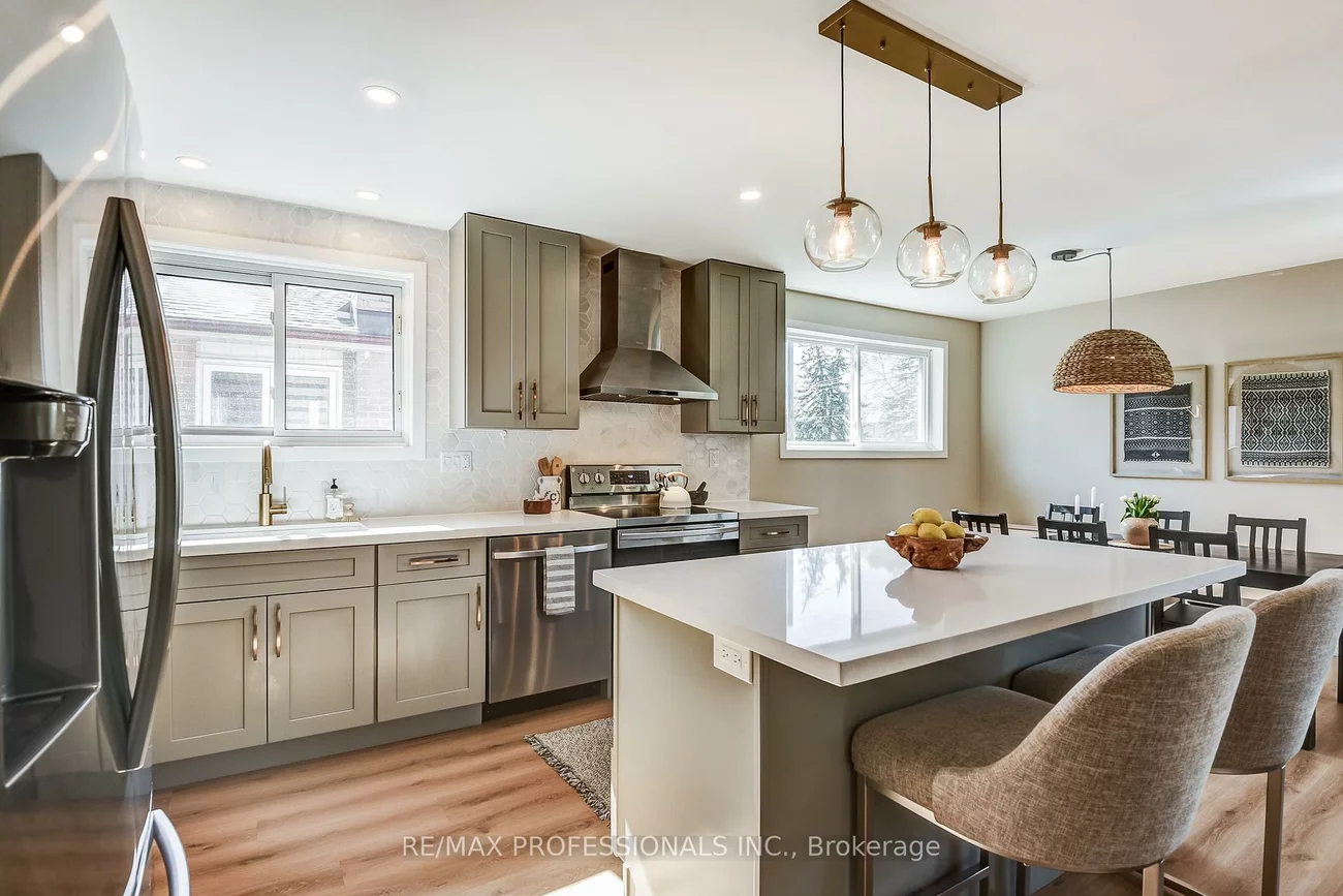 19, Wellesworth, Eringate-Centennial-West Deane, Toronto