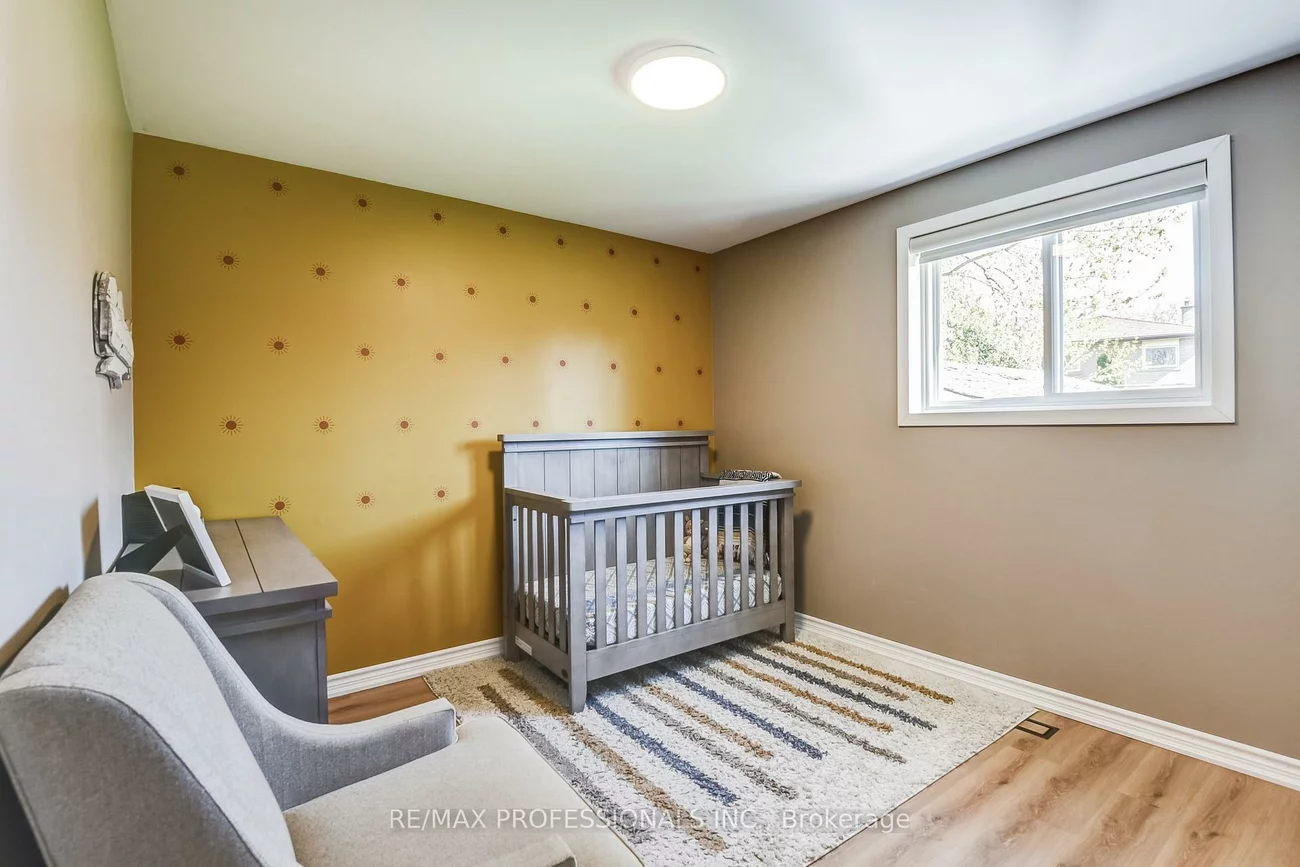 19, Wellesworth, Eringate-Centennial-West Deane, Toronto