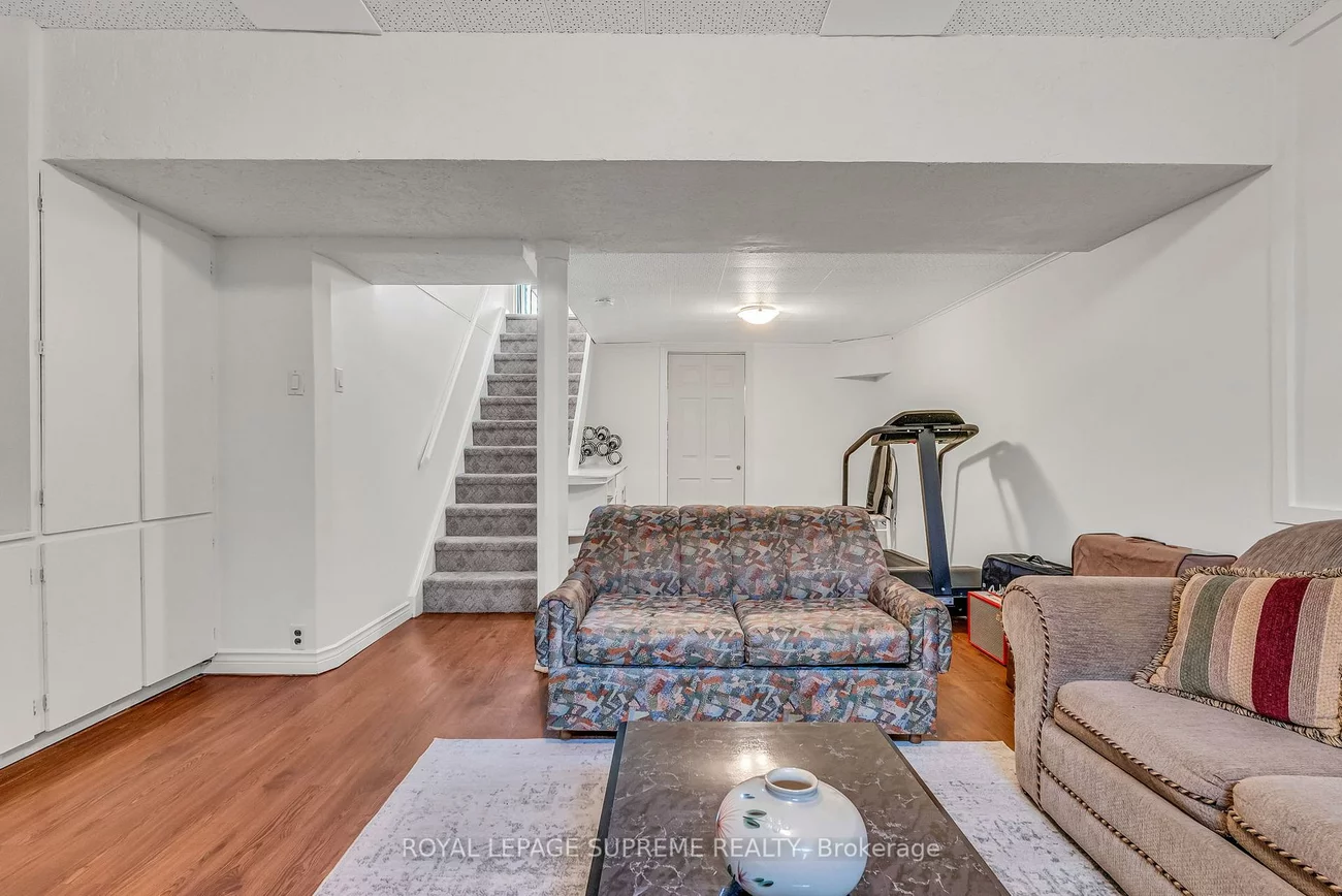 58, Derrydown, York University Heights, Toronto