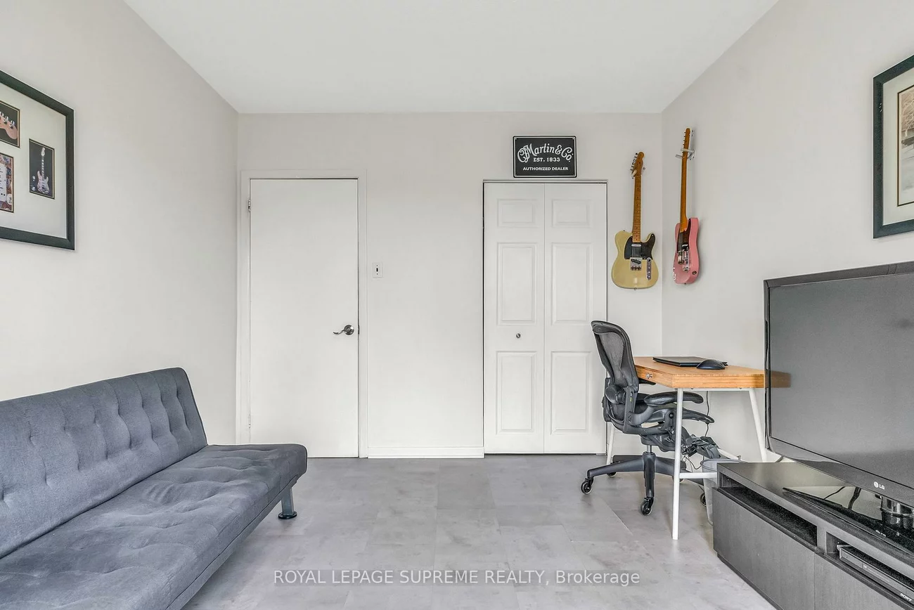 58, Derrydown, York University Heights, Toronto