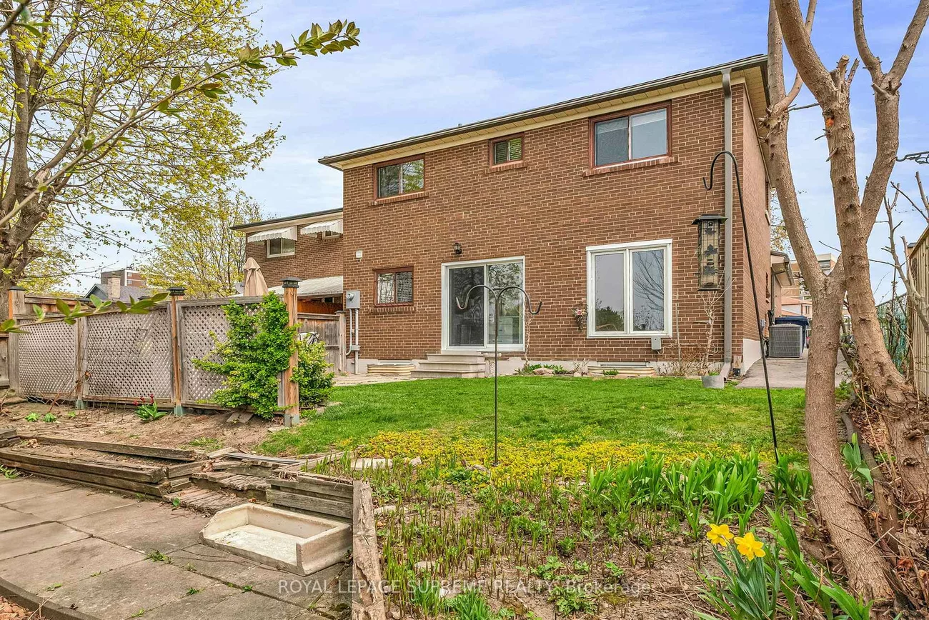 58, Derrydown, York University Heights, Toronto
