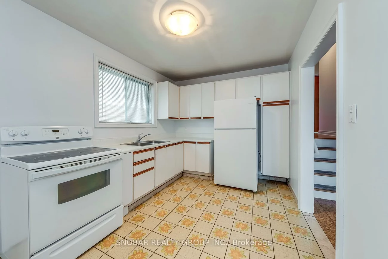 45, Taysham, Thistletown-Beaumonde Heights, Toronto