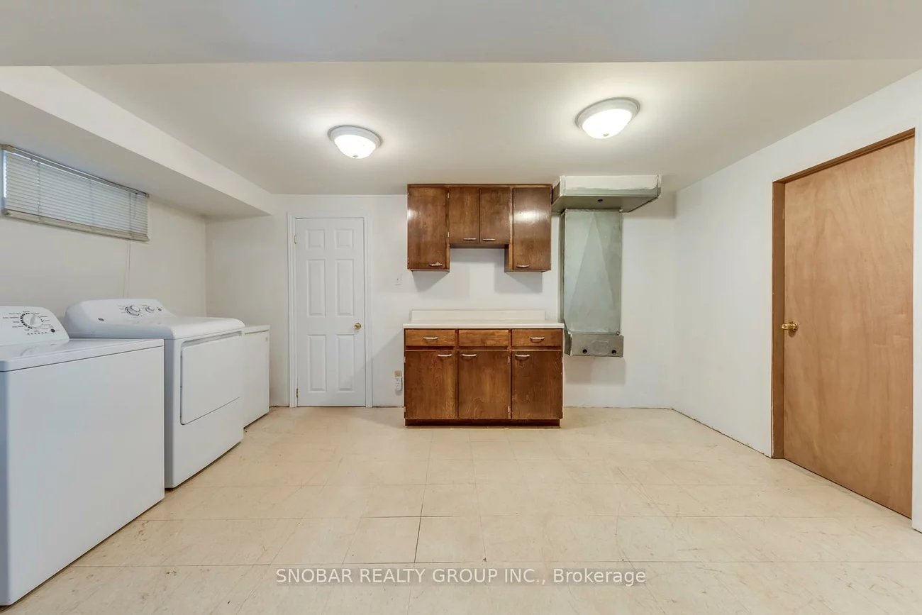 45, Taysham, Thistletown-Beaumonde Heights, Toronto