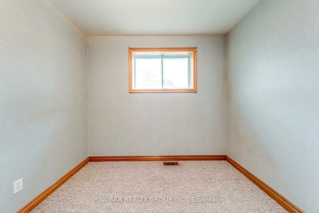 45, Taysham, Thistletown-Beaumonde Heights, Toronto