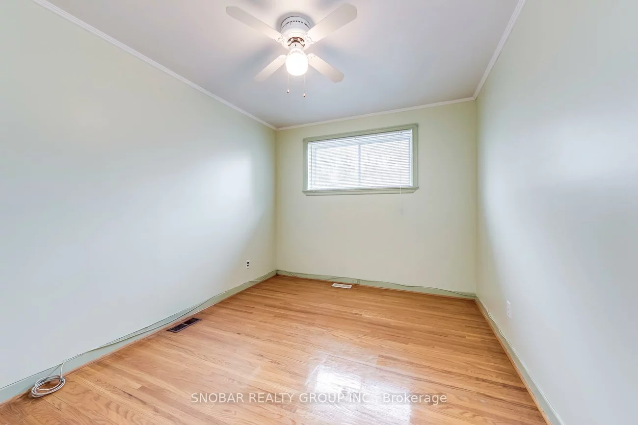 45, Taysham, Thistletown-Beaumonde Heights, Toronto