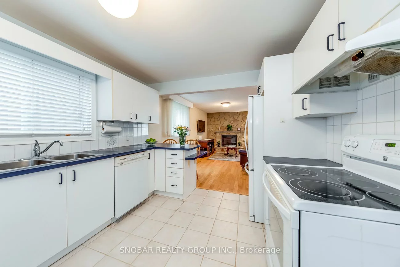 45, Taysham, Thistletown-Beaumonde Heights, Toronto