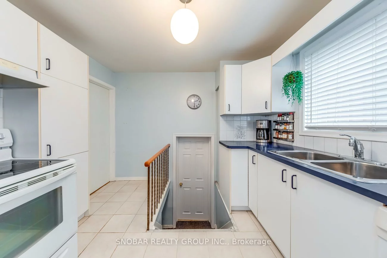 45, Taysham, Thistletown-Beaumonde Heights, Toronto