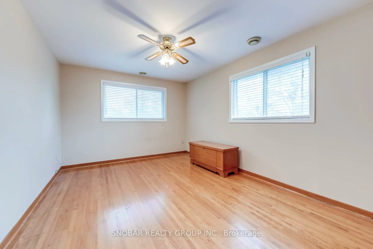45, Taysham, Thistletown-Beaumonde Heights, Toronto