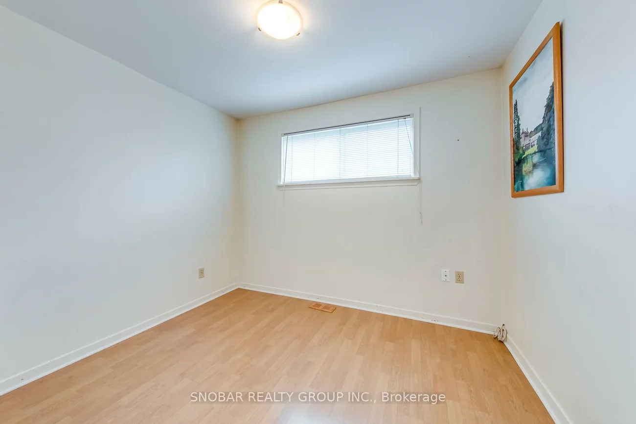 45, Taysham, Thistletown-Beaumonde Heights, Toronto