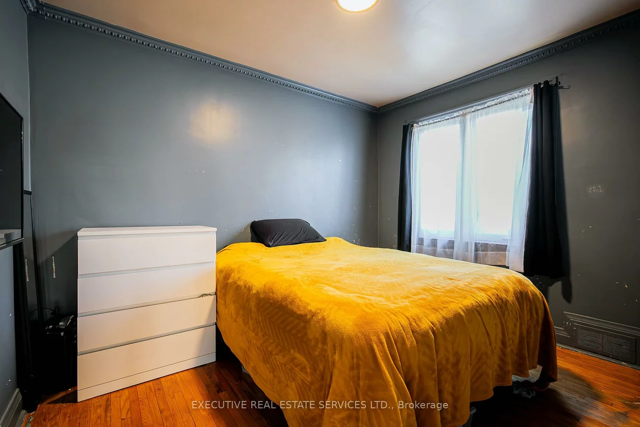 49, Trethewey, Beechborough-Greenbrook, Toronto