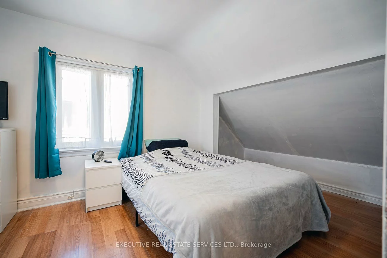 49, Trethewey, Beechborough-Greenbrook, Toronto