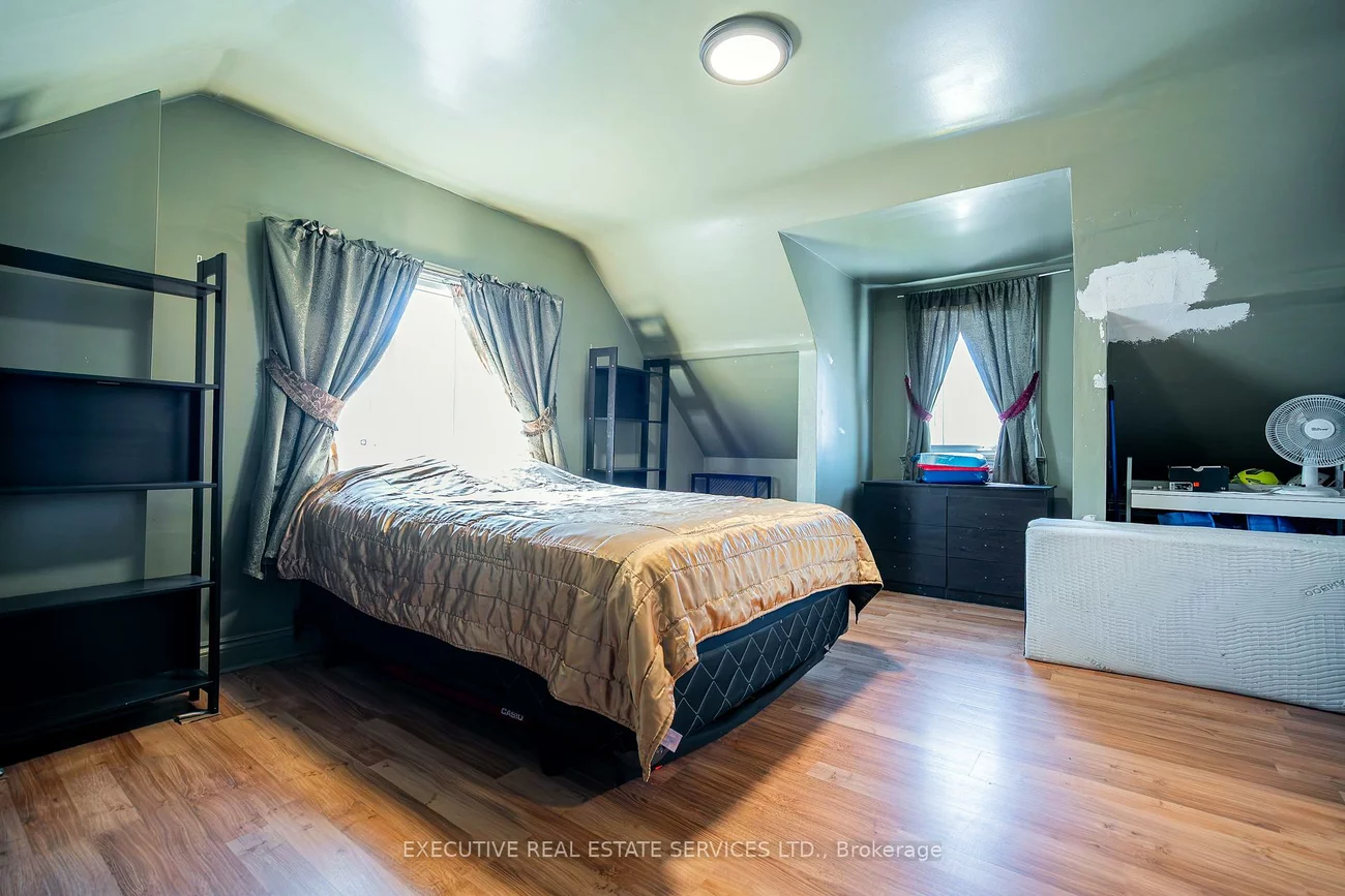 49, Trethewey, Beechborough-Greenbrook, Toronto