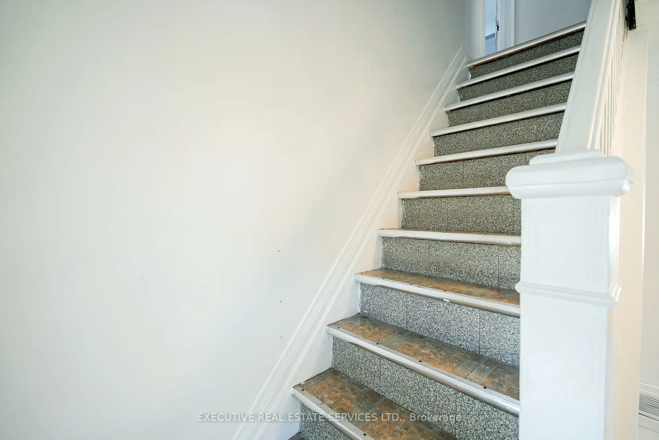 49, Trethewey, Beechborough-Greenbrook, Toronto