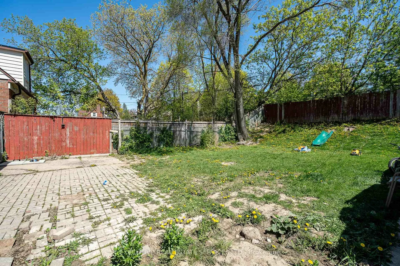 49, Trethewey, Beechborough-Greenbrook, Toronto