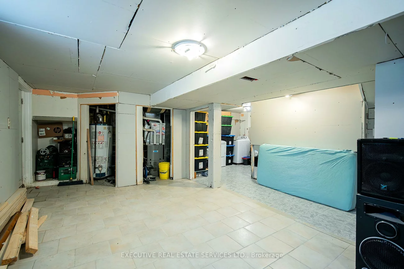 49, Trethewey, Beechborough-Greenbrook, Toronto