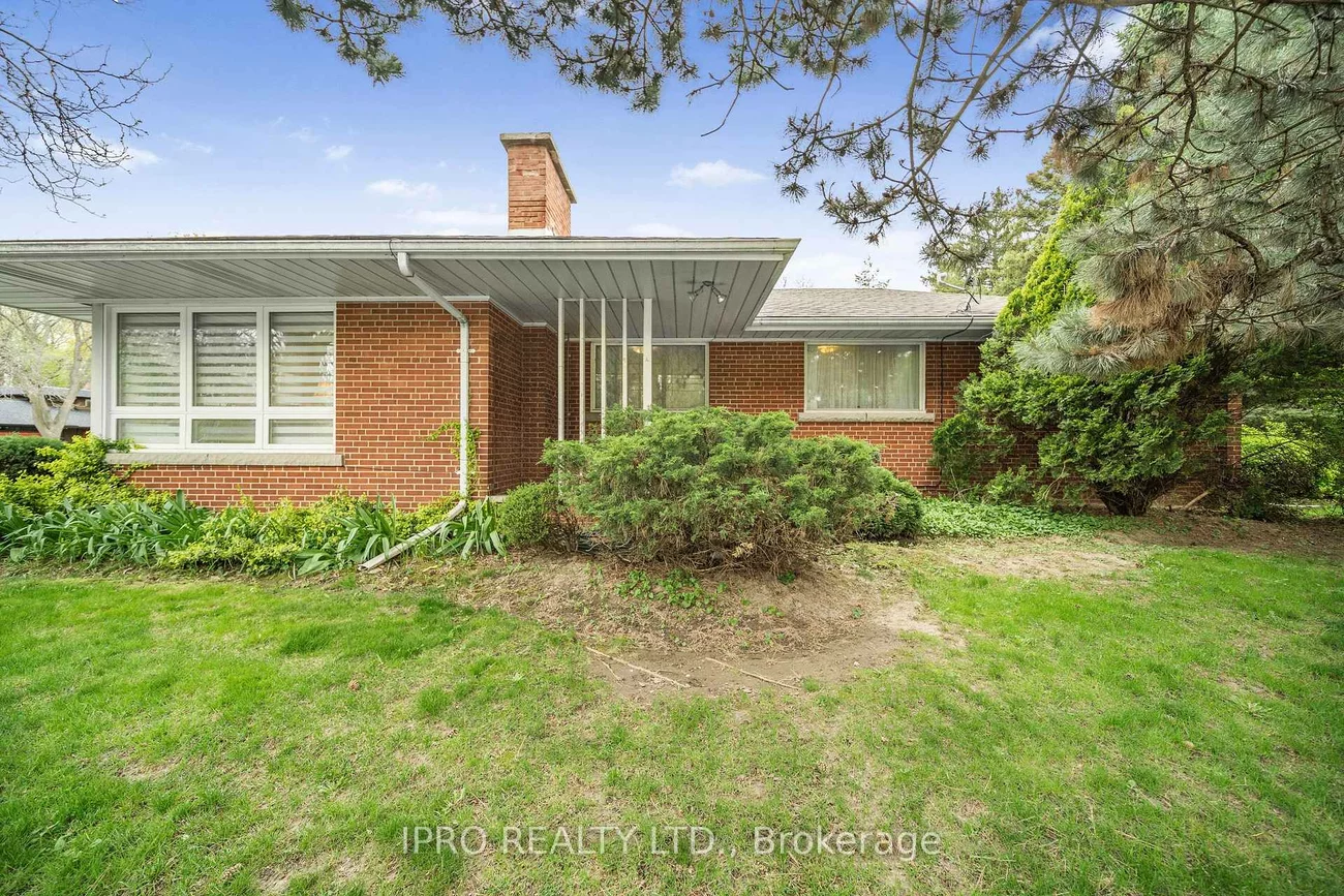 2, Aylesbury, Princess-Rosethorn, Toronto