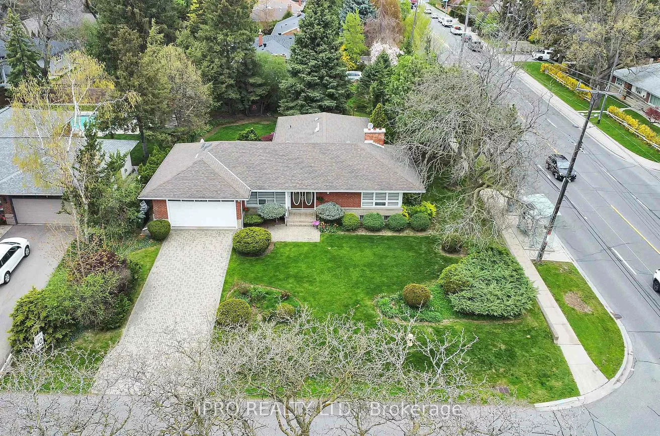 2, Aylesbury, Princess-Rosethorn, Toronto