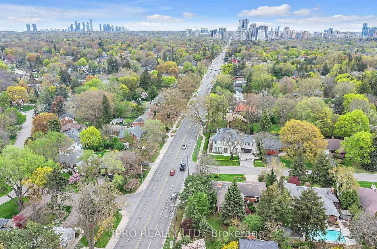 2, Aylesbury, Princess-Rosethorn, Toronto