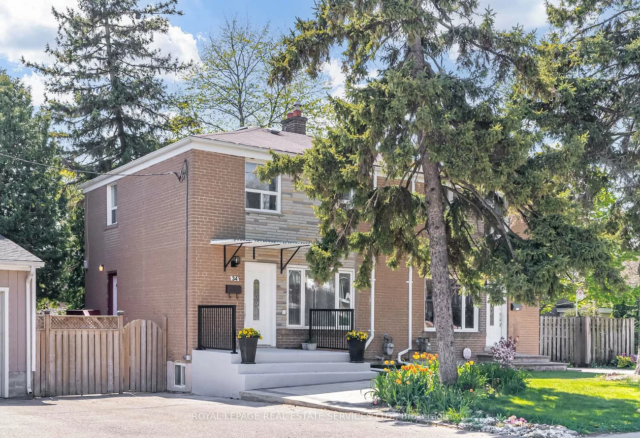 34, Skylark, Lambton Baby Point, Toronto