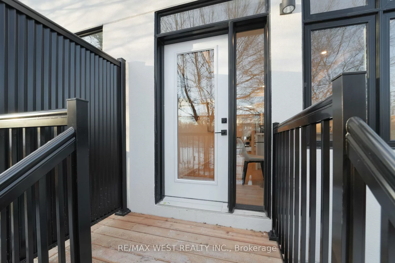 519, St Johns, Runnymede-Bloor West Village, Toronto