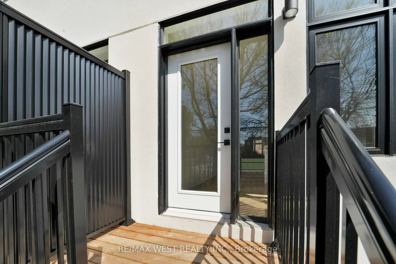 519, St Johns, Runnymede-Bloor West Village, Toronto