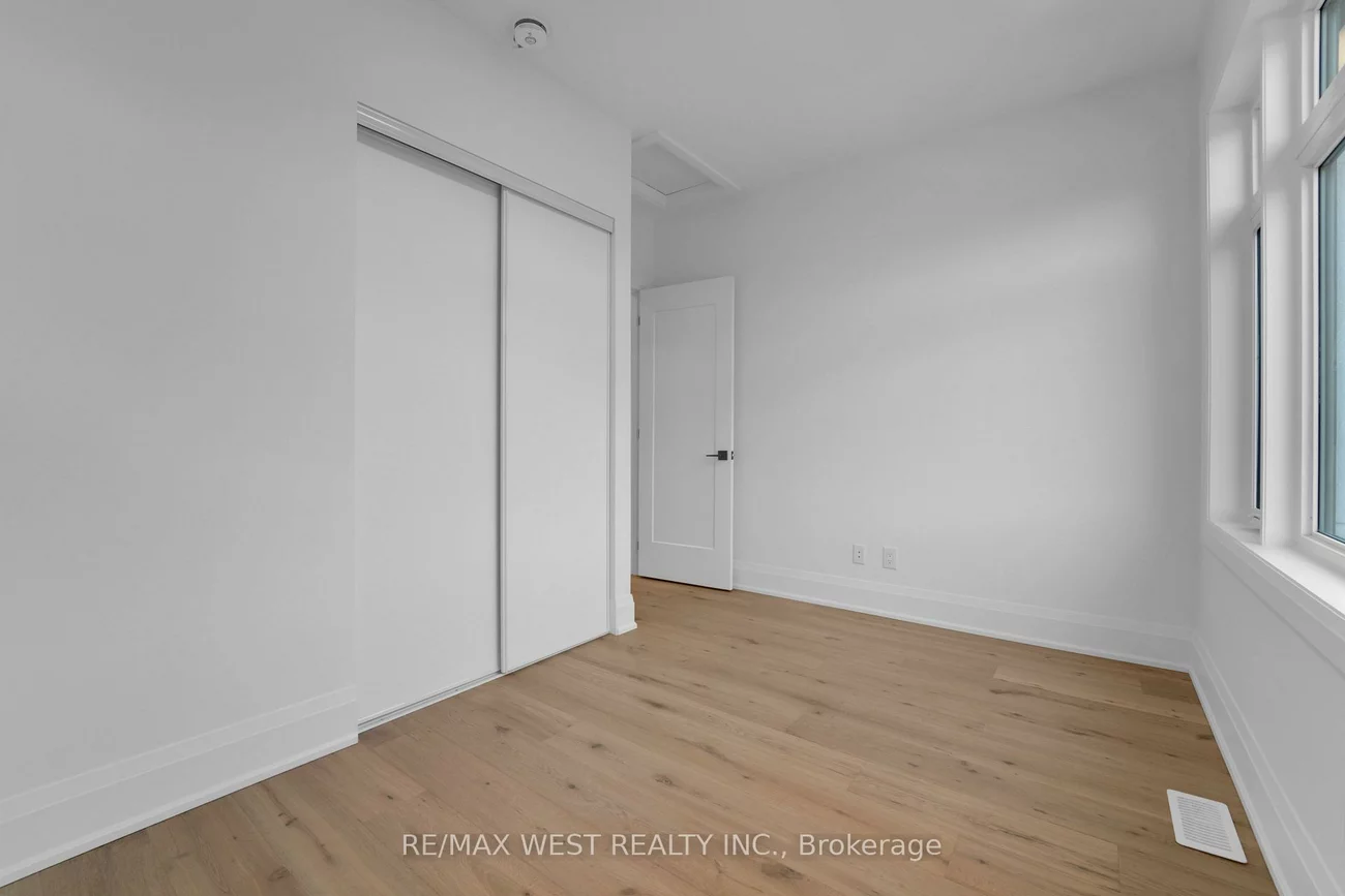 519, St Johns, Runnymede-Bloor West Village, Toronto