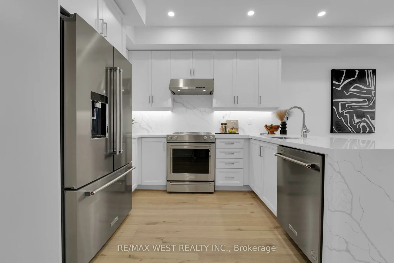 519, St Johns, Runnymede-Bloor West Village, Toronto