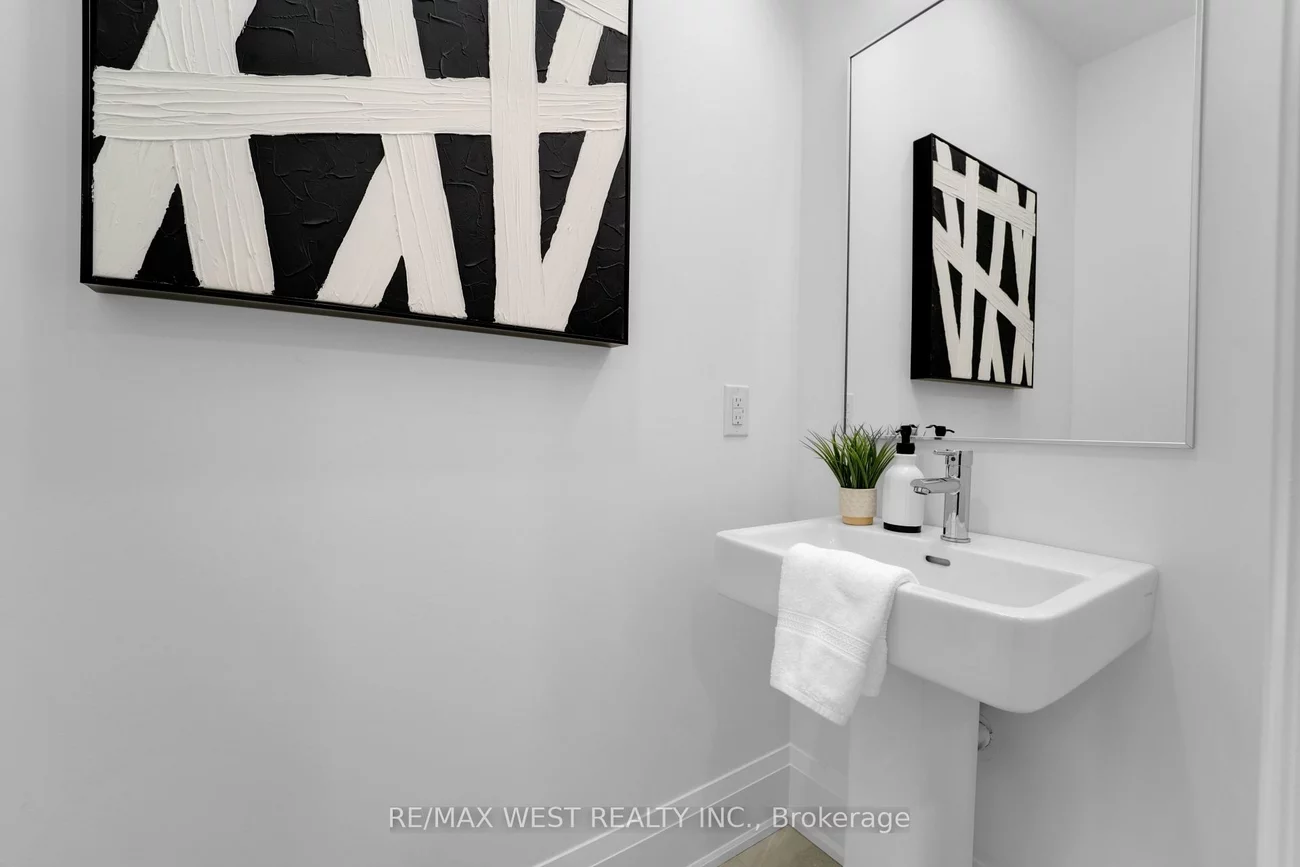 519, St Johns, Runnymede-Bloor West Village, Toronto