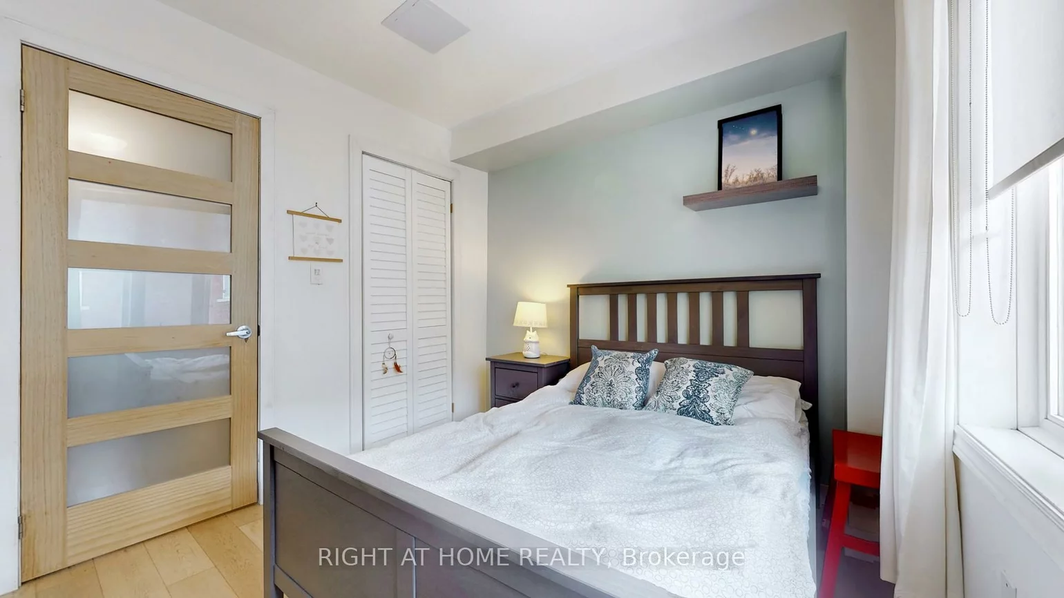 6, Grogan, Dovercourt-Wallace Emerson-Junction, Toronto