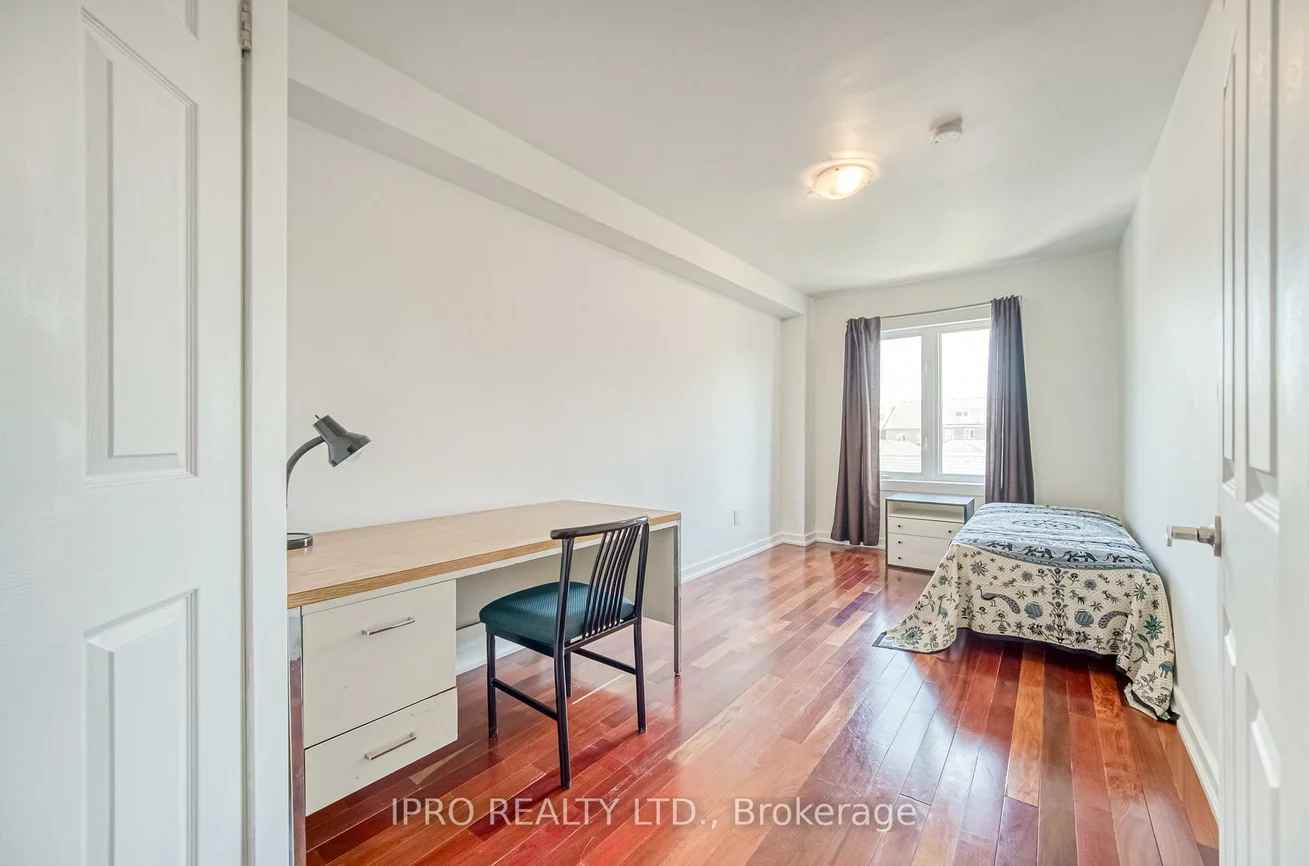 239, Assiniboine, York University Heights, Toronto