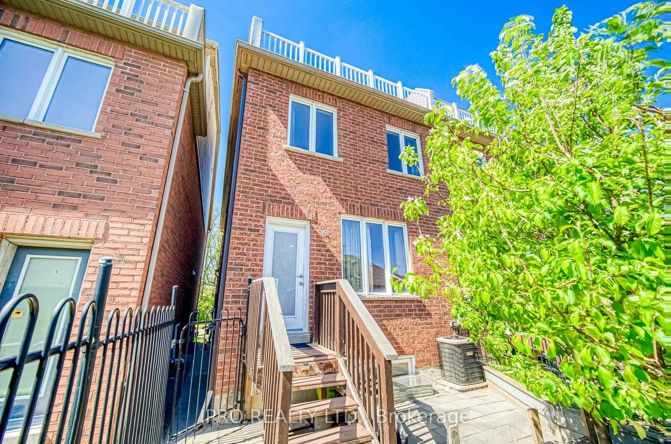 239, Assiniboine, York University Heights, Toronto