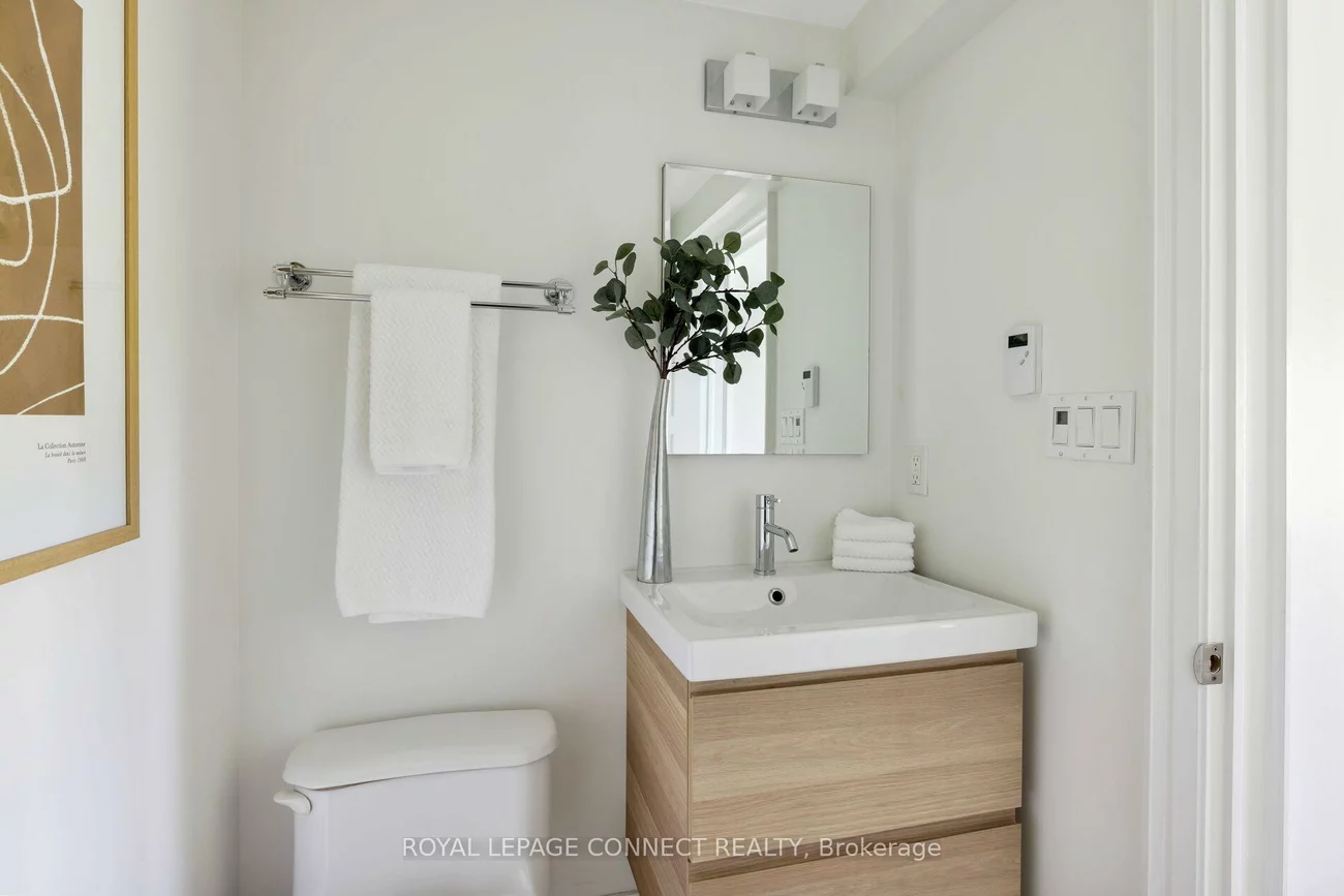 49, Evelyn, High Park North, Toronto