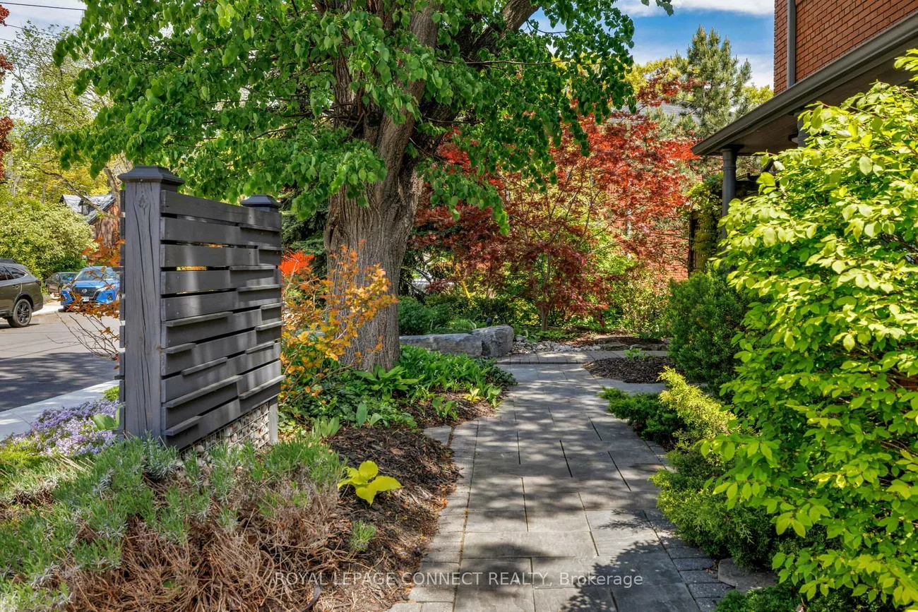 49, Evelyn, High Park North, Toronto