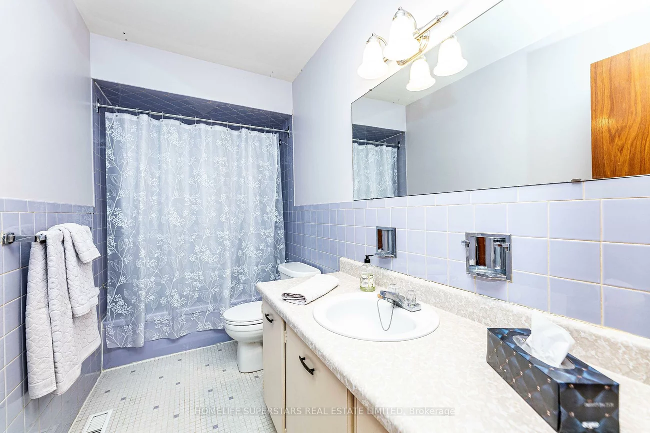 7, Benrubin, Humber Summit, Toronto