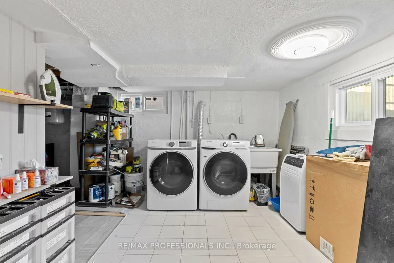 53, Beechborough, Beechborough-Greenbrook, Toronto